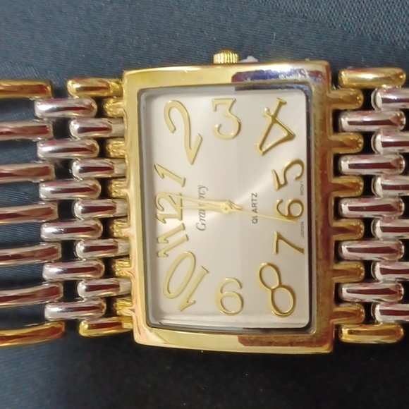 GRAMERCY WAIST WATCH IN A BEAUTIFUL GOLD AND SILVER DESIGN main image 8